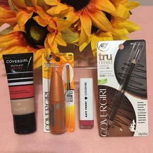 🆕 Covergirl Make up Bundle💄💄